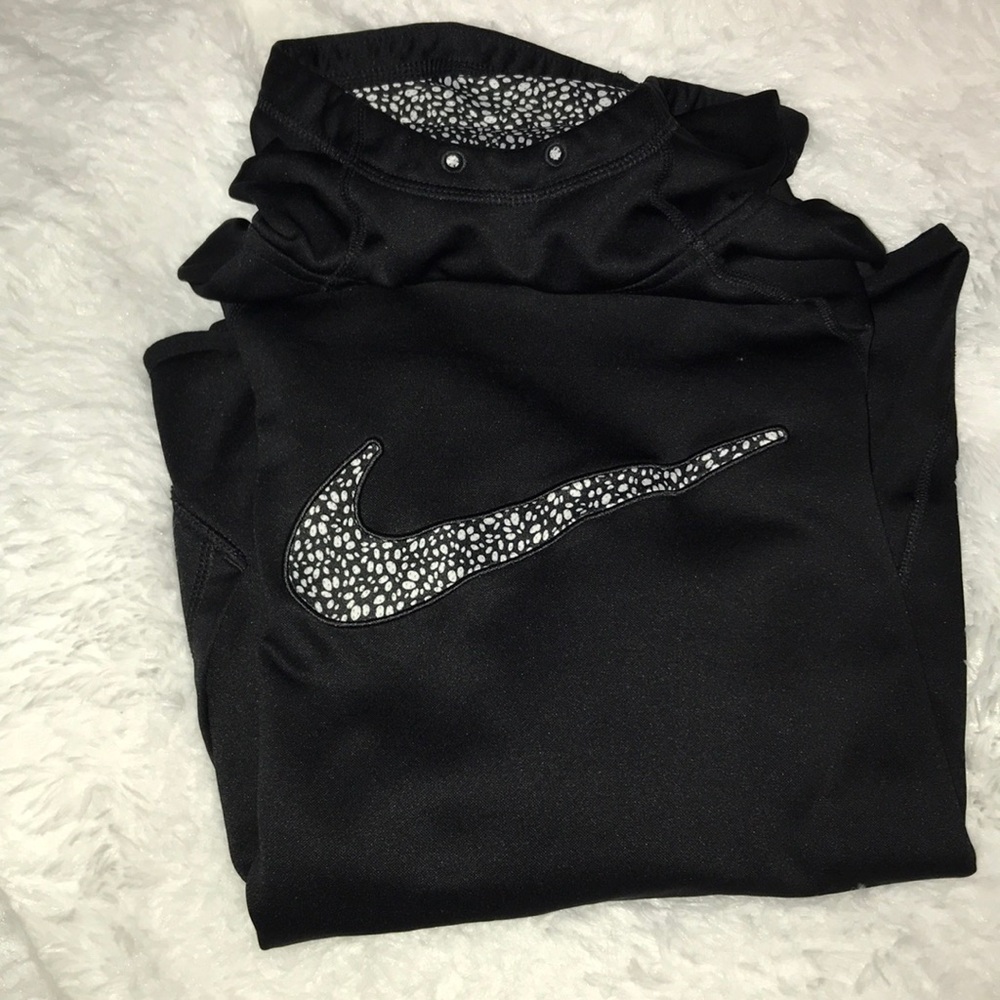 NIKE Therma-Fit Sweatshirt